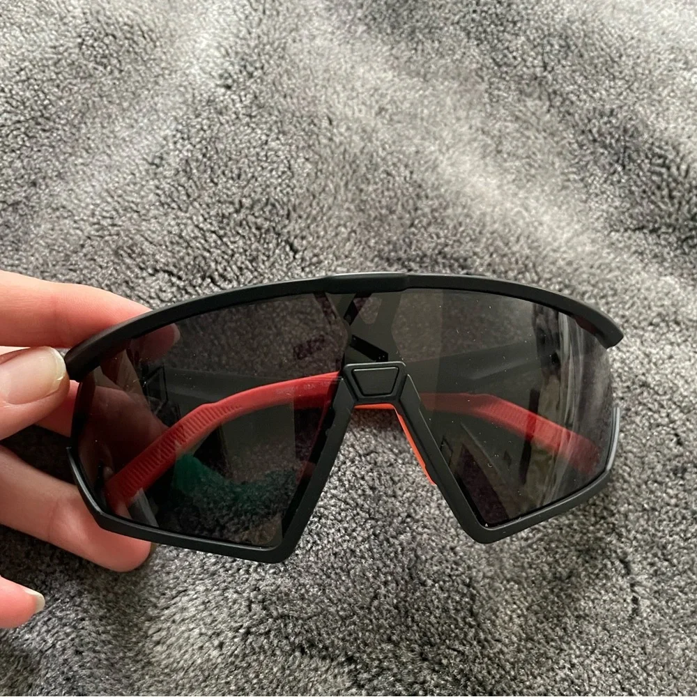 Adidas sports shades 😎 - Picture 1 of 4